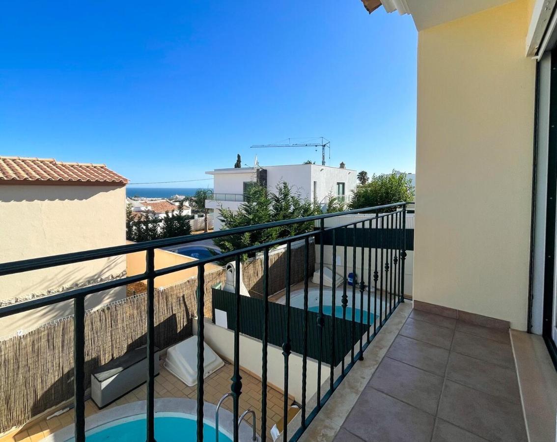 Вилла Moradia T3 Aguia Marina, Com Piscina E Bbq Албуфейра Экстерьер фото