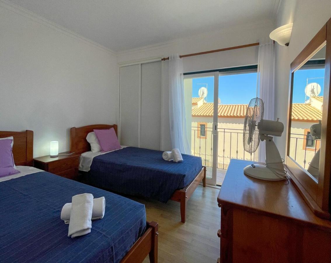Вилла Moradia T3 Aguia Marina, Com Piscina E Bbq Албуфейра Экстерьер фото